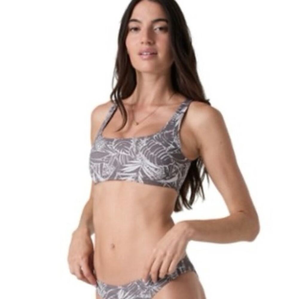 NWOT Vuori Encinitas Cutout Bikini Top in Chia Palm SZ M